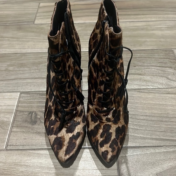 Steve Madden Shoes - Steve Madden Leopard Print Ankle Boots